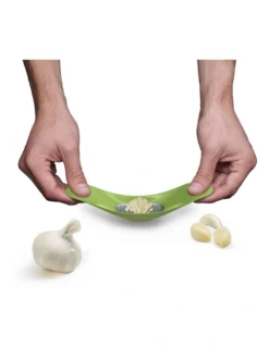 Joseph Joseph Rocker Garlic Crusher Green 9 Joseph Joseph Rocker Garlic Crusher Green -Maxwell Williams Store 118299430 3 720x928