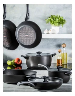 Per Salute Nonstick Induction Covered Casserole 28cm/7.7L Black -Maxwell Williams Store 632507320 2 3 720x928