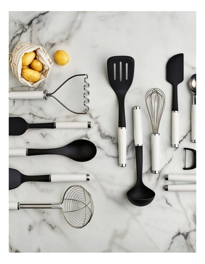 KitchenAid Classic Wire Masher White 4 KitchenAid Classic Wire Masher White - Image 2