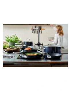 Greenpan Copenhagen 24cm/4.95L Covered Casserole Black -Maxwell Williams Store 789960880 3 720x928