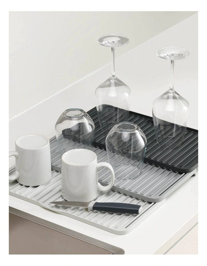Joseph Joseph Tier Expandable Draining Mat Grey 4 Joseph Joseph Tier Expandable Draining Mat Grey - Image 2