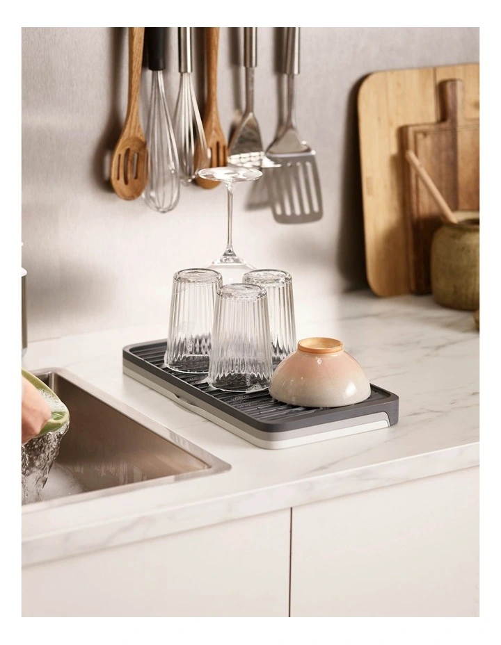 Joseph Joseph Tier Expandable Draining Mat Grey 5 Joseph Joseph Tier Expandable Draining Mat Grey - Image 3