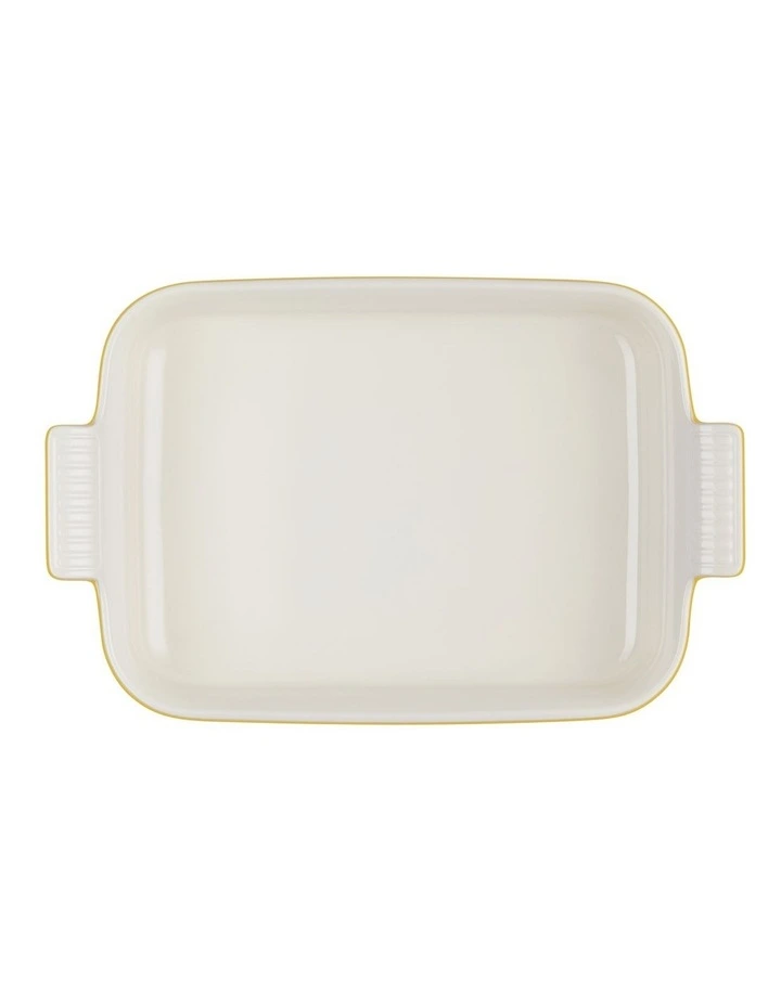 Le Creuset Heritage Stoneware Dish 32cm Nectar 5 Le Creuset Heritage Stoneware Dish 32cm Nectar - Image 3