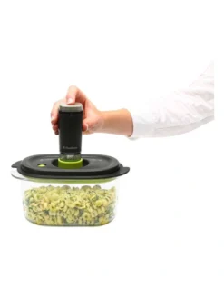 FoodSaver Handheld Vacuum Sealer Starter Kit VS1185 -Maxwell Williams Store 826982740 4 720x928