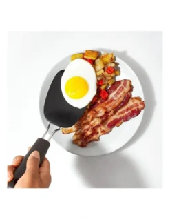 OXO Good Grips Nylon Flexible Turner In Black -Maxwell Williams Store 859067030 3 1 720x928