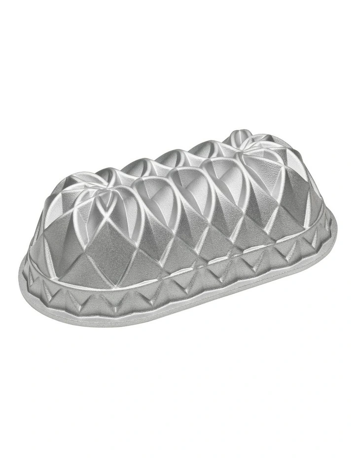 Harlequin Cake Pan In Silver 3 Harlequin Cake Pan In Silver