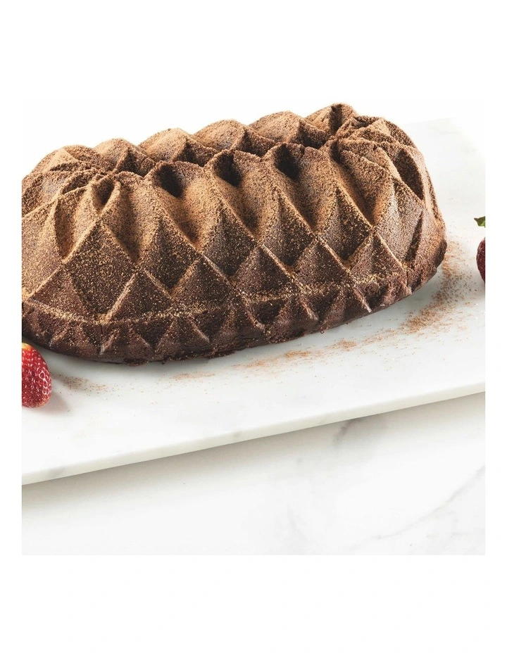 Harlequin Cake Pan In Silver 4 Harlequin Cake Pan In Silver - Image 2