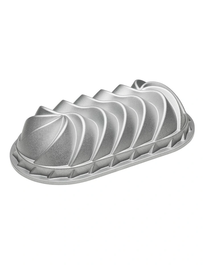 Wave Cake Pan In Silver 3 Wave Cake Pan In Silver