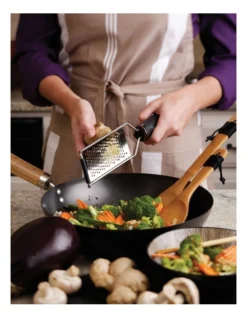 Microplane Gourmet Coarse Grater -Maxwell Williams Store 902665720 4 720x928