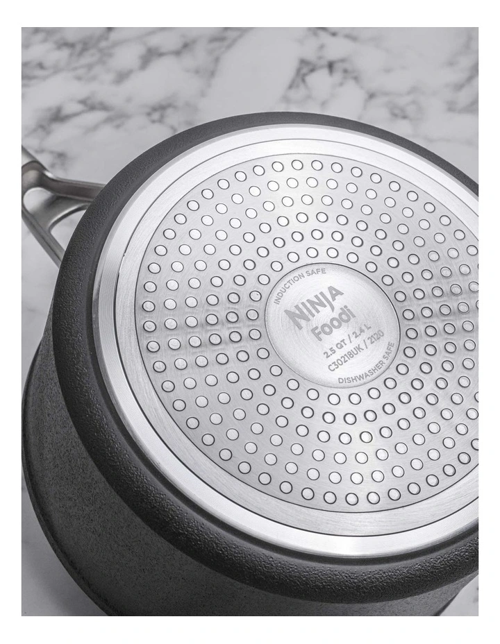Ninja Zero Stick Saucepan !ith Lid 18cm/2.8L Stainless Steel/Charcoal 6 Ninja Zero Stick Saucepan !ith Lid 18cm/2.8L Stainless Steel/Charcoal - Image 4