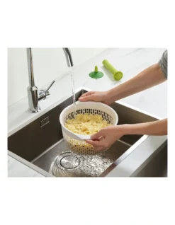Joseph Joseph Spindola In-sink Salad-spinning Colander In White/Green -Maxwell Williams Store 932986720 5 720x928