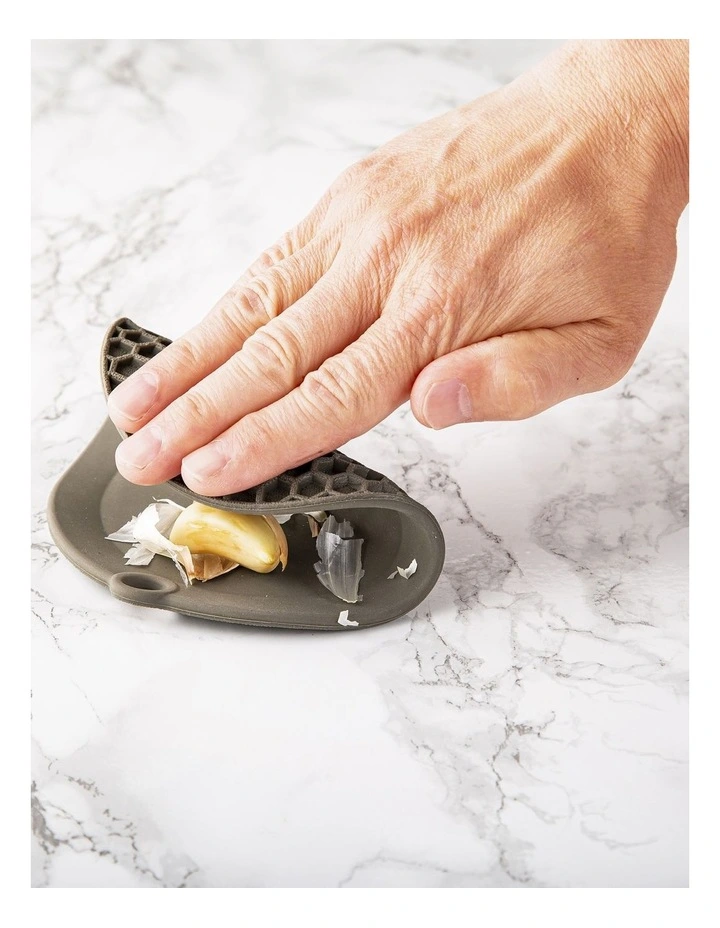 Silicone Mini Multi-Mats 14cm Set Of 2 5 Silicone Mini Multi-Mats 14cm Set Of 2 - Image 3