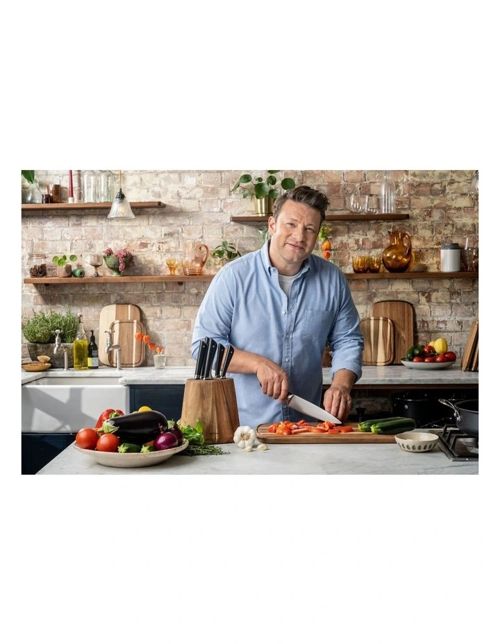 6 Piece Knife Block Set With BONUS Medium Chopping Board In Brown 7 6 Piece Knife Block Set With BONUS Medium Chopping Board In Brown - Image 5