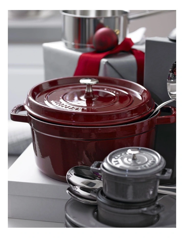 Staub Cocottes Terrines 5 Staub Cocottes Terrines - Image 3