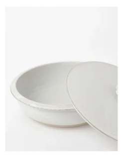 Esperance Wiped Edge Casserole Dish 28x28x12cm In White -Maxwell Williams Store 939674890 4 720x928