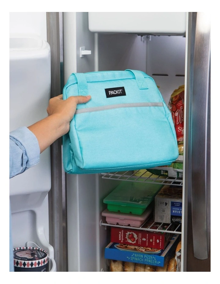 Freezable Hampton Lunch Bag In Mint 8 Freezable Hampton Lunch Bag In Mint - Image 6