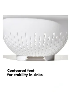 OXO Colander In White -Maxwell Williams Store 965398960 7 720x928