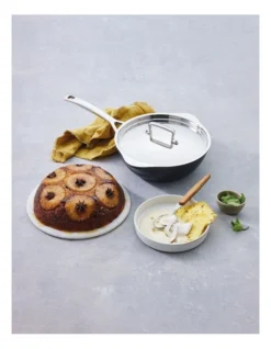 Le Creuset Toughened Non Stick Chef Pan With Pour Spouts 24cm In Black -Maxwell Williams Store 968243770 6 720x928