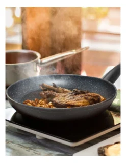 Frypan 28cm And Wok Pan 28cm Set In Black -Maxwell Williams Store 991181440 5 720x928